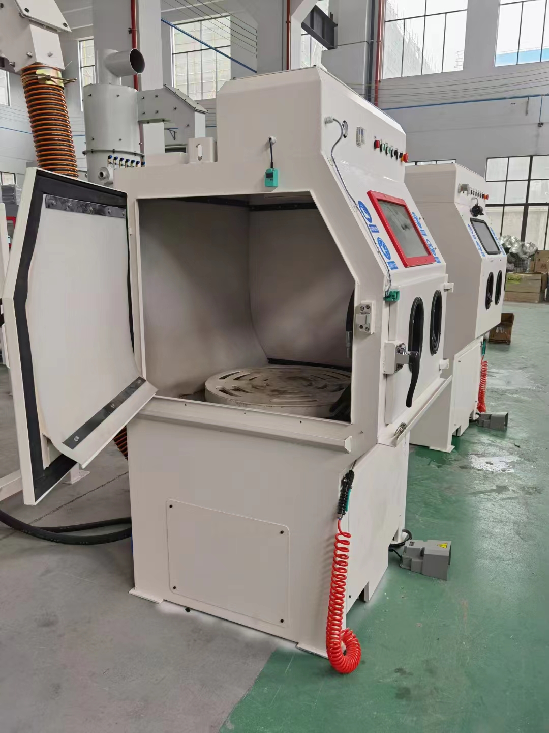 文昌移动式抛丸机的工作原理?
